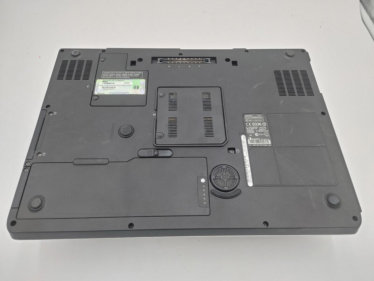 Bon état Dell XPS M1710 C2D 1,83 GHz 4 Go RAM 500 Go HDD WinXP Problème d'affichage