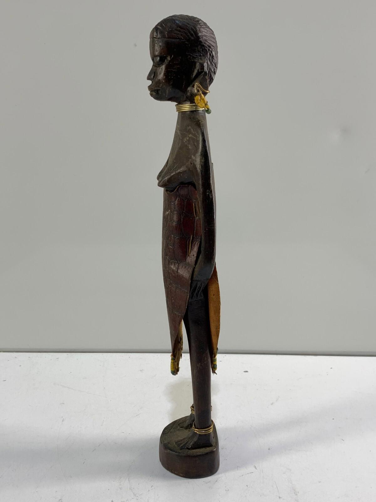 Figurine de guerrier zoulou en bois massif, sculpture africaine tribale de Rhodésie, vintage années 1970