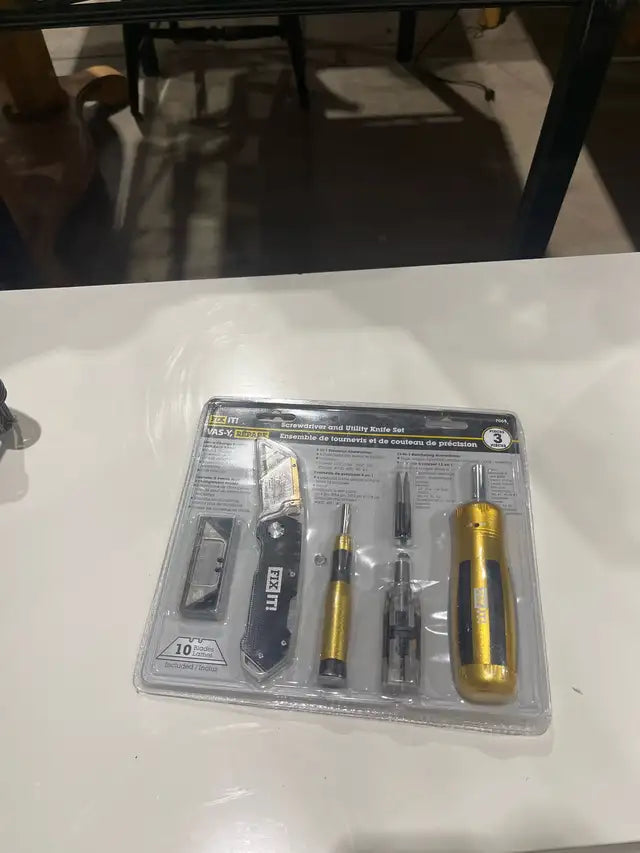 FIX IT! Knife and Screwdriver Set