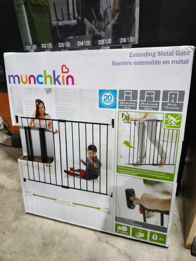 Munchkin Extending Metal Gate