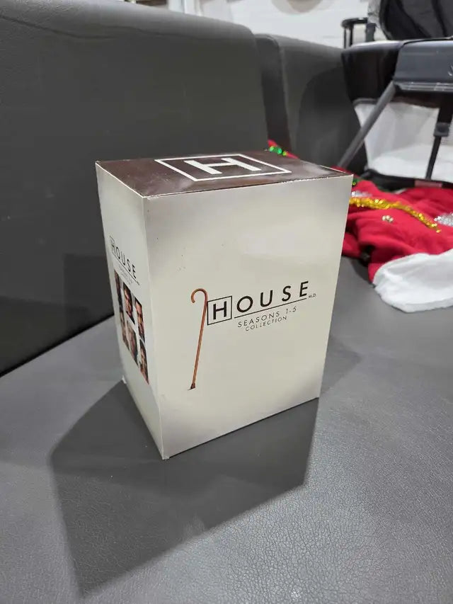House M.D. Seasons 1-5 DVD Boxset