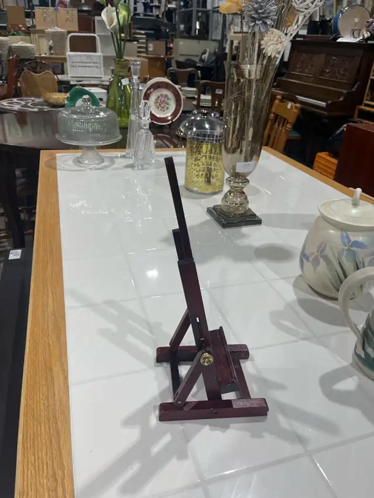 Small Easel stand