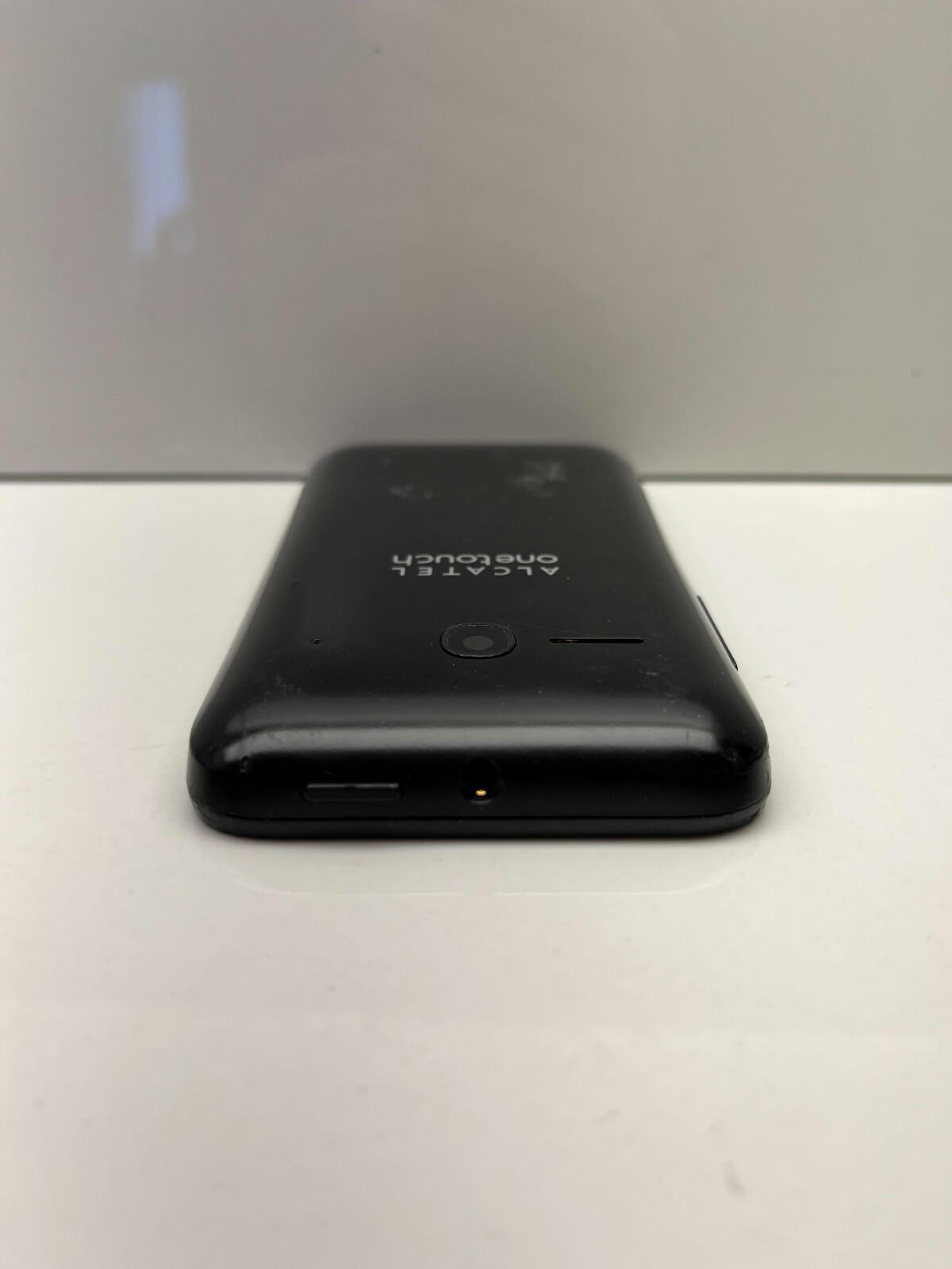 Alcatel OneTouch Evolve 2 4037T sans batterie POUR PIÈCES
