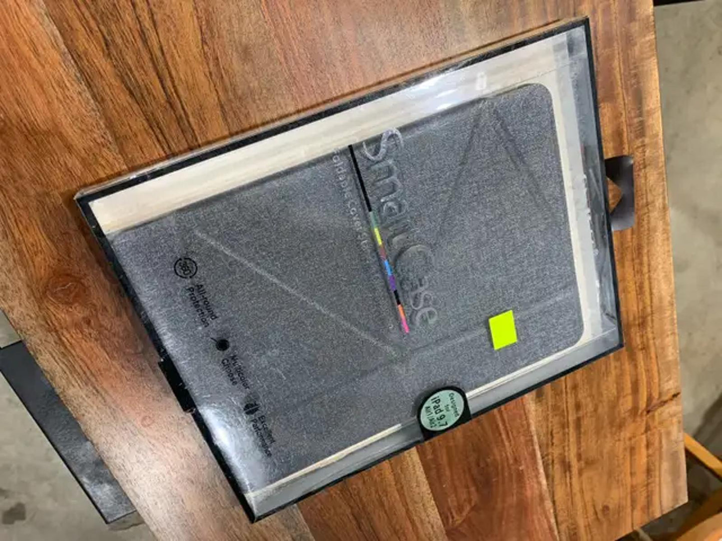 Grey Smart Case iPad 9.7