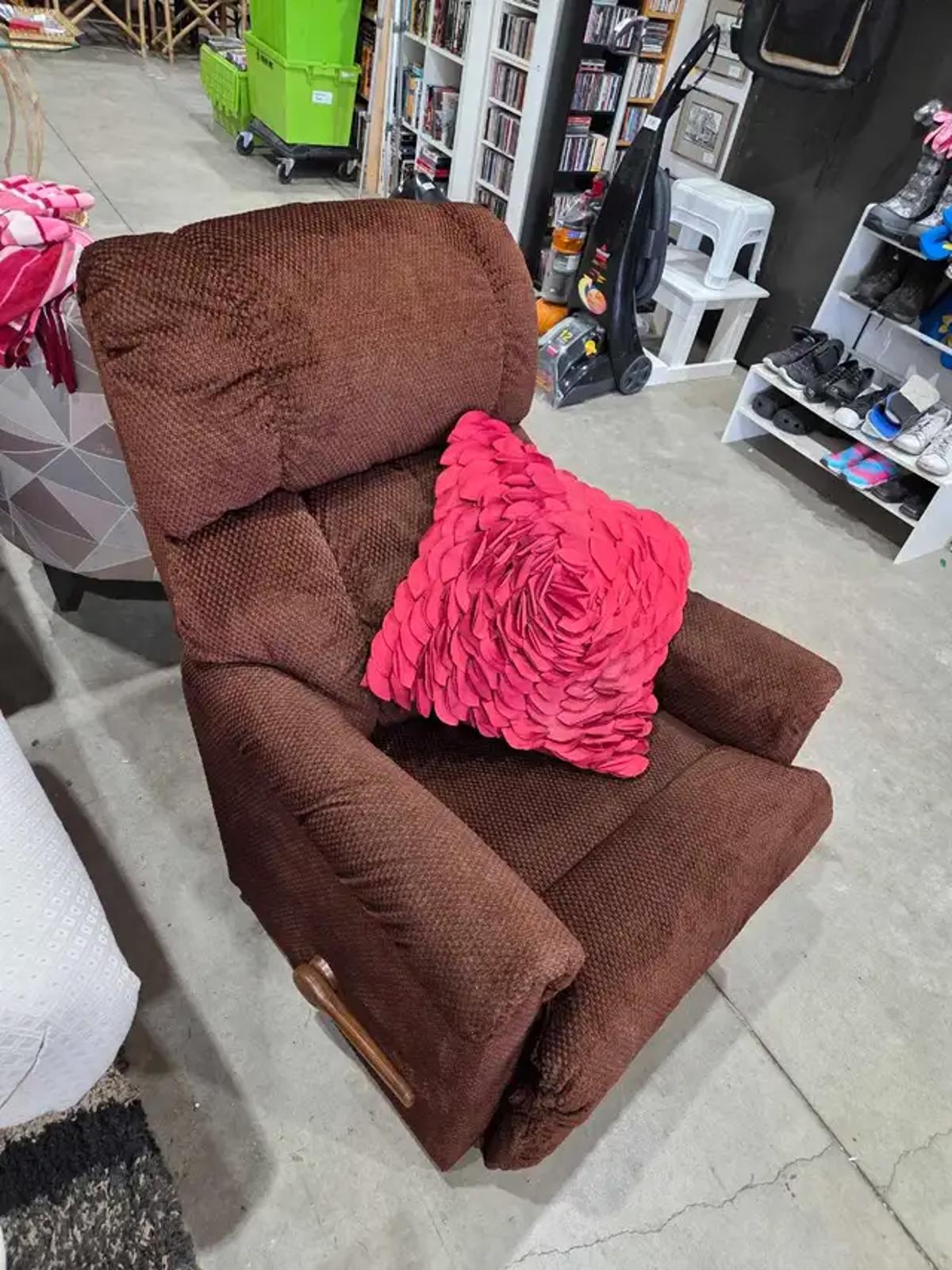 La-Z-Boy Pinnacle Recliner