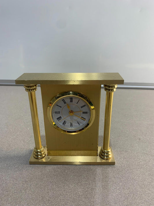 Elegant Linden Quartz Brass Clock With Roman numbers