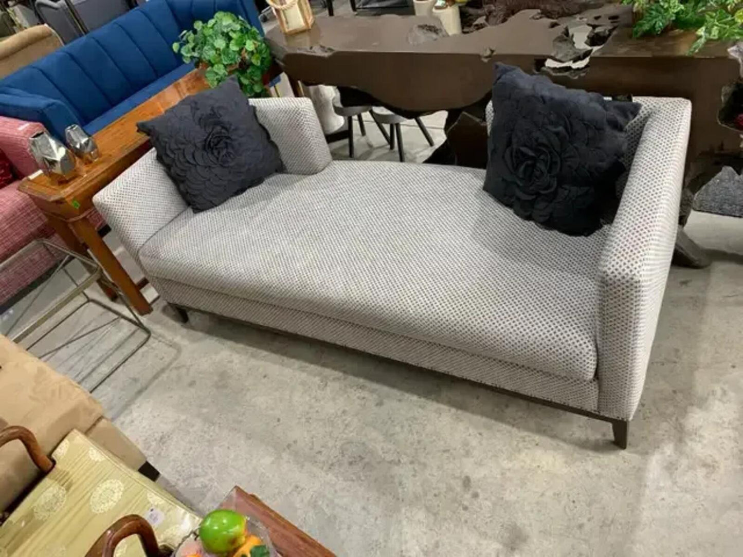 Grey Upholsterd Gresham House Daybed