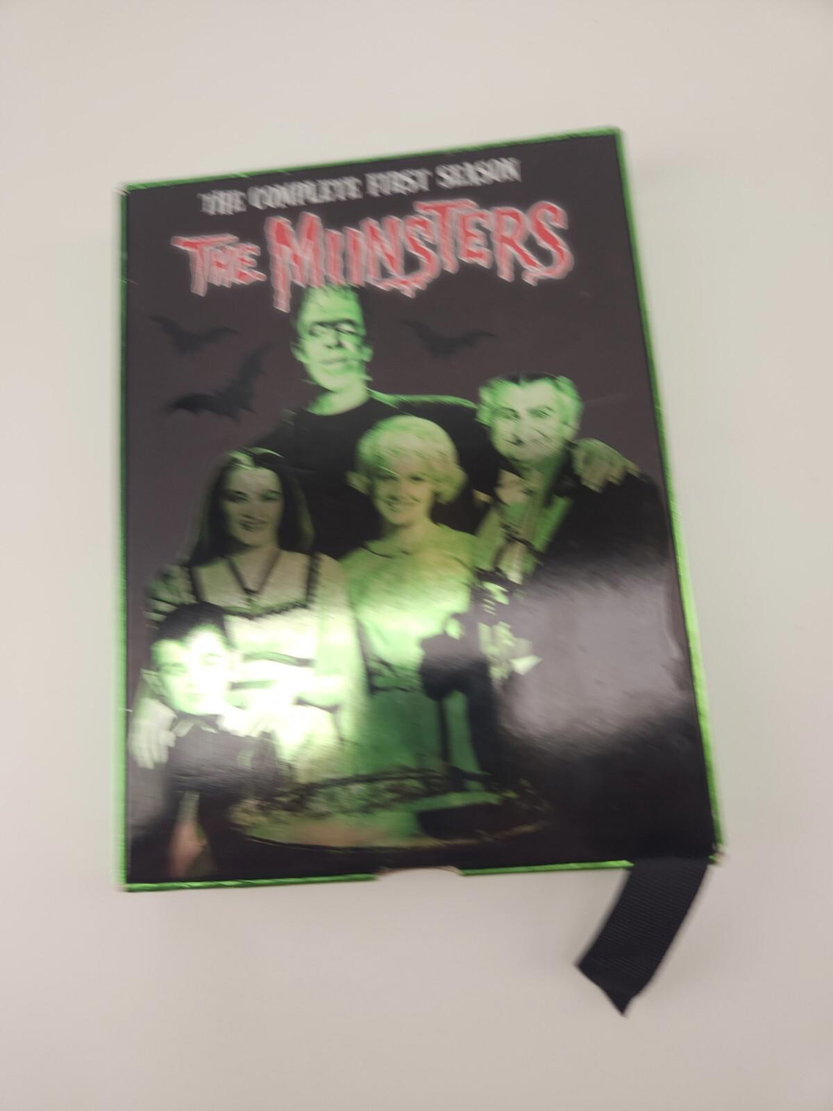 The Munsters - The Complete First Season (DVD, 2004, 3-Disc Set)