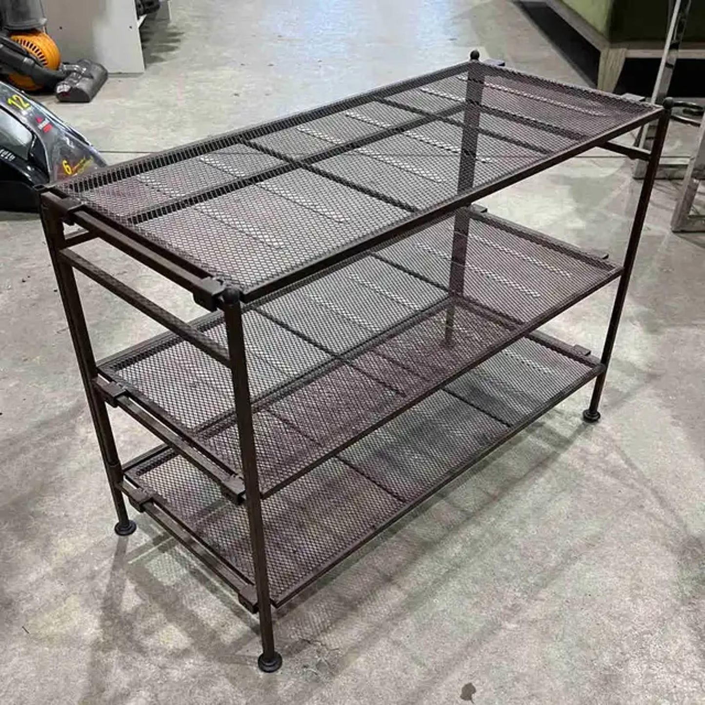 Metal mesh shoe rack