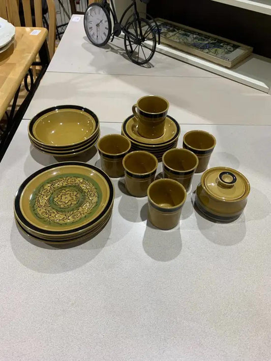 International Stoneware Set