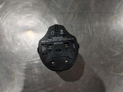 Good Condition INSIGNIA Travel Adapter NS-TADPT1-C US UK AUS EU Black