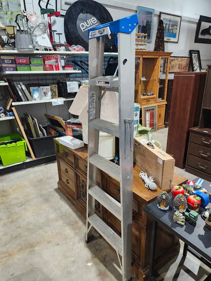 Lite 6ft Step Ladder