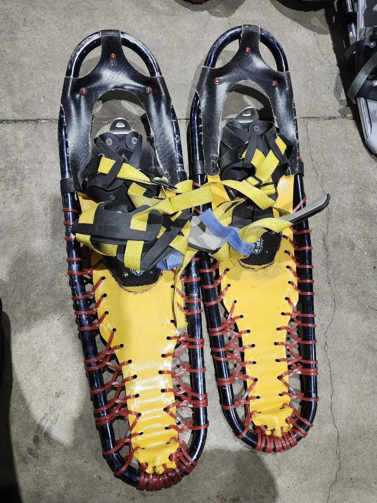 Sherpa 30" Snowshoes