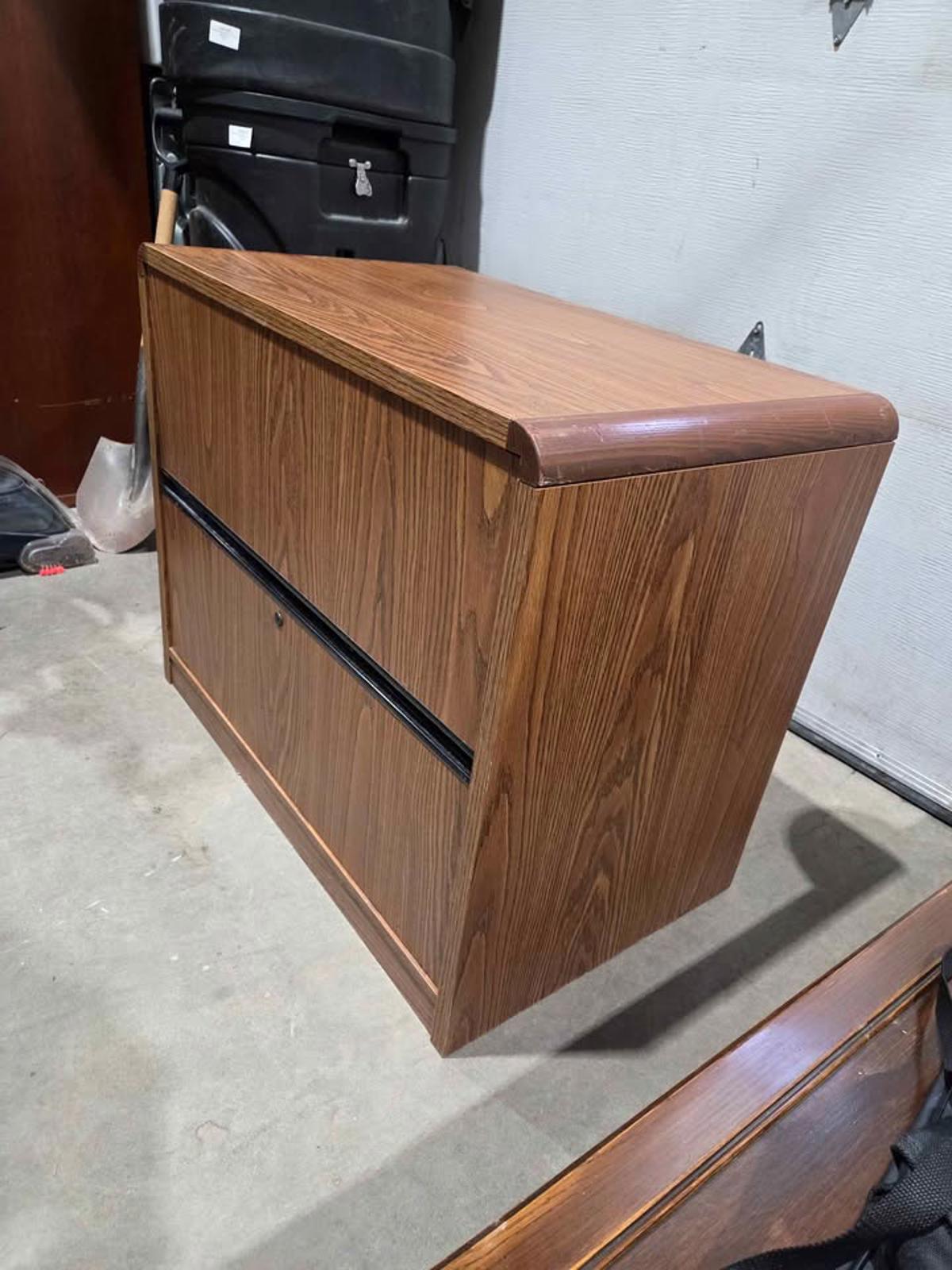 Wood 2-Drawer Filing Cabinet