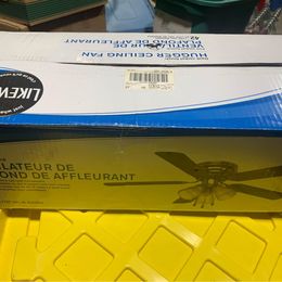 Brand New 42” Hugger Ceiling Fan