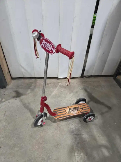 Vintage Radio Flyer Little Red Scooter