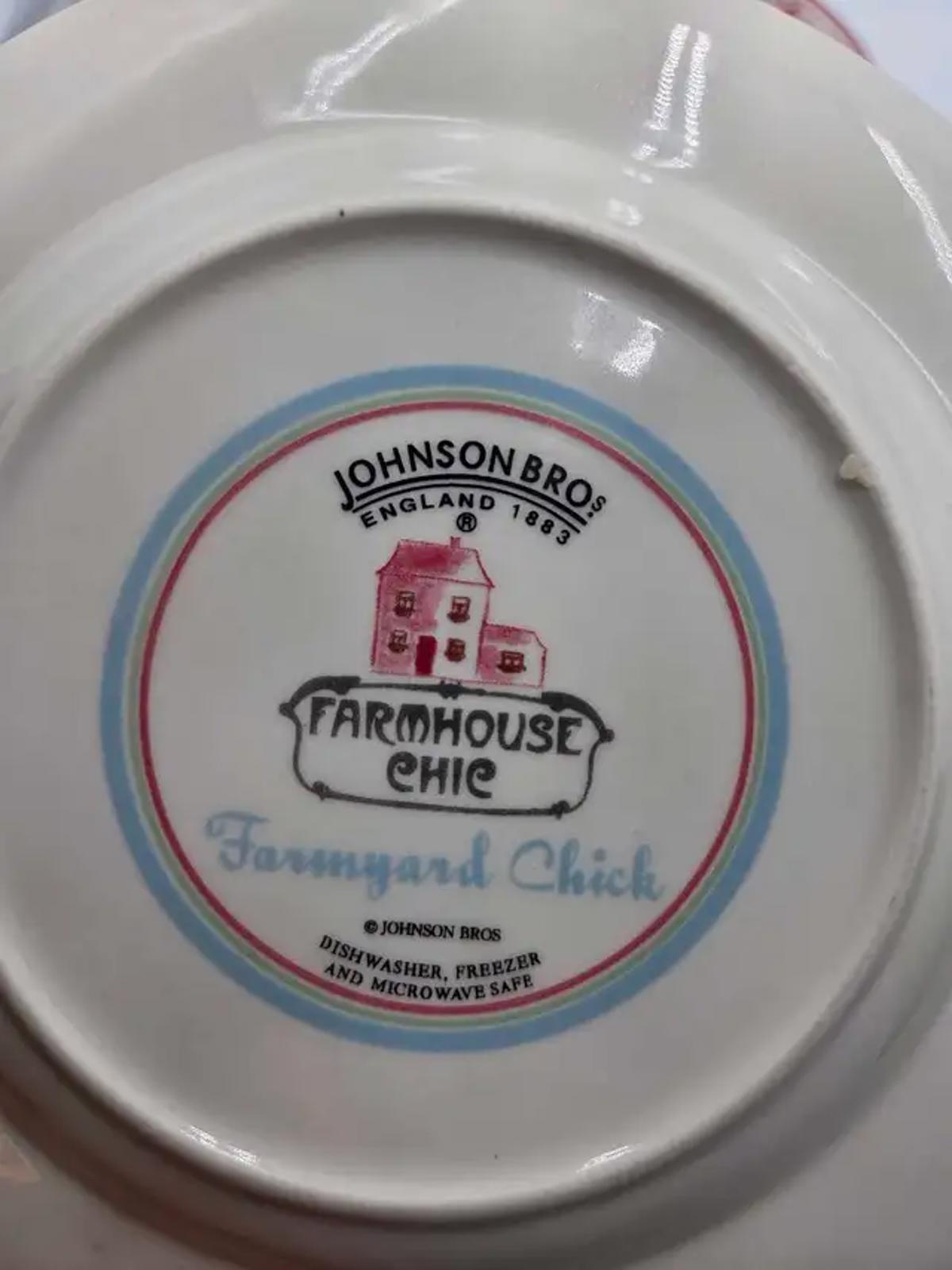 Johnson Bros Farmhouse Chic Plates - 8