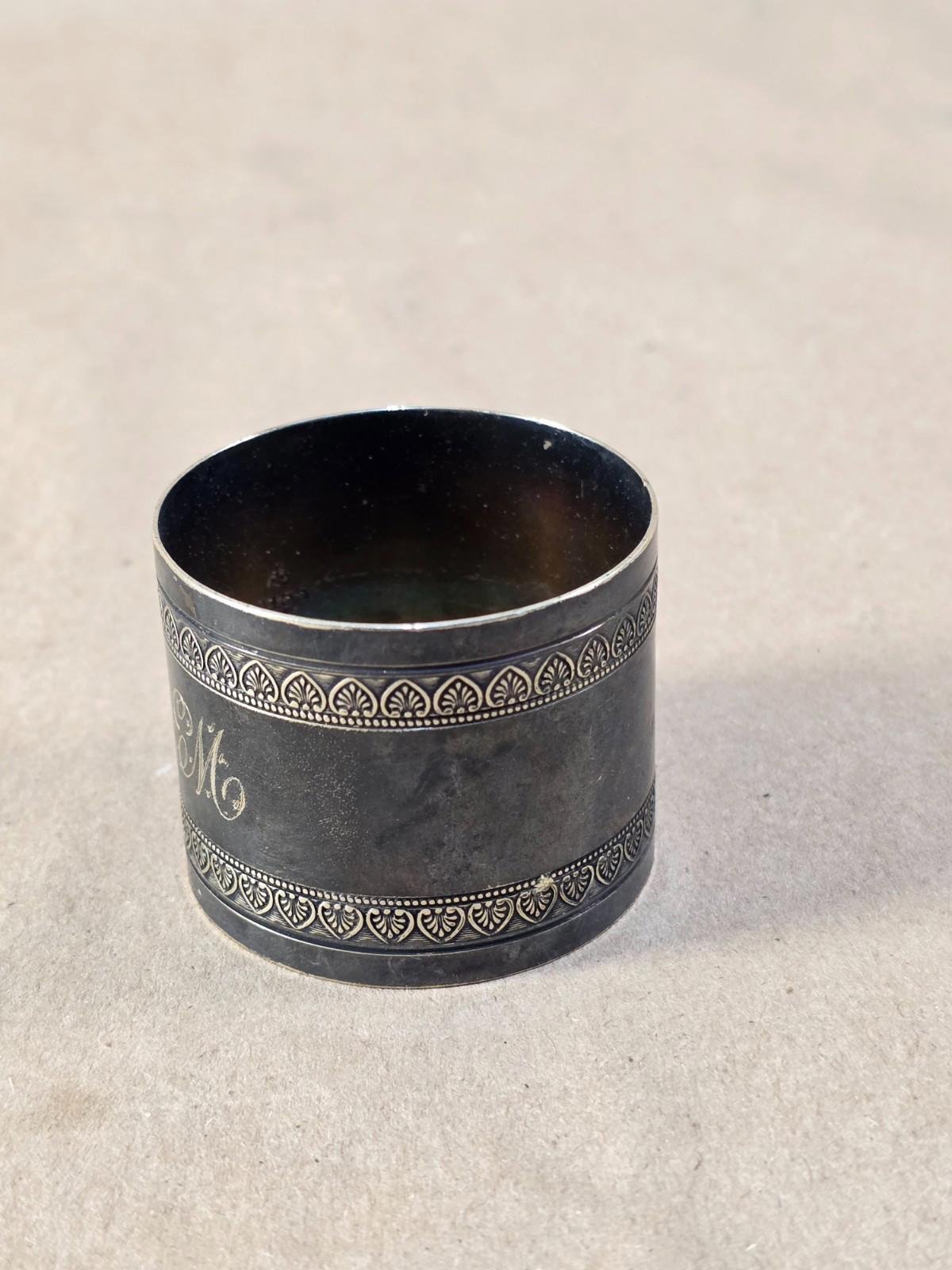 Oversize 1910s Antique American Silverplated Napkin Ring