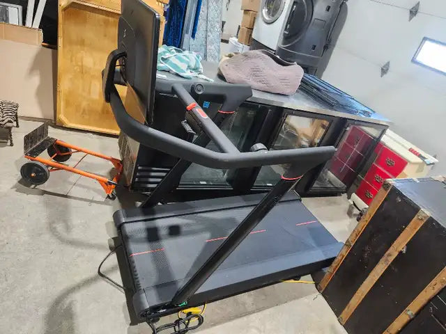 Peloton Tread - Works Perfectly