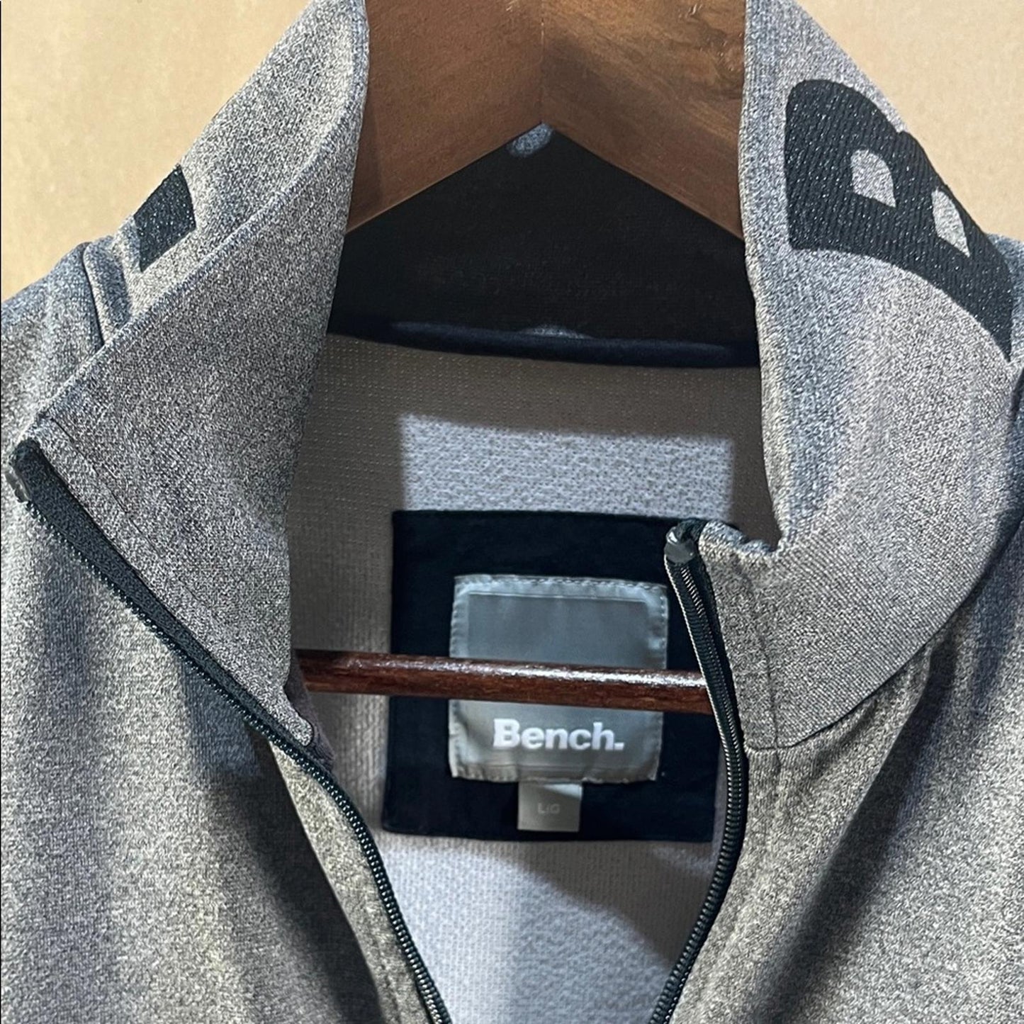 Bench Men’s Gray Full-Zip Jacket (Size L)