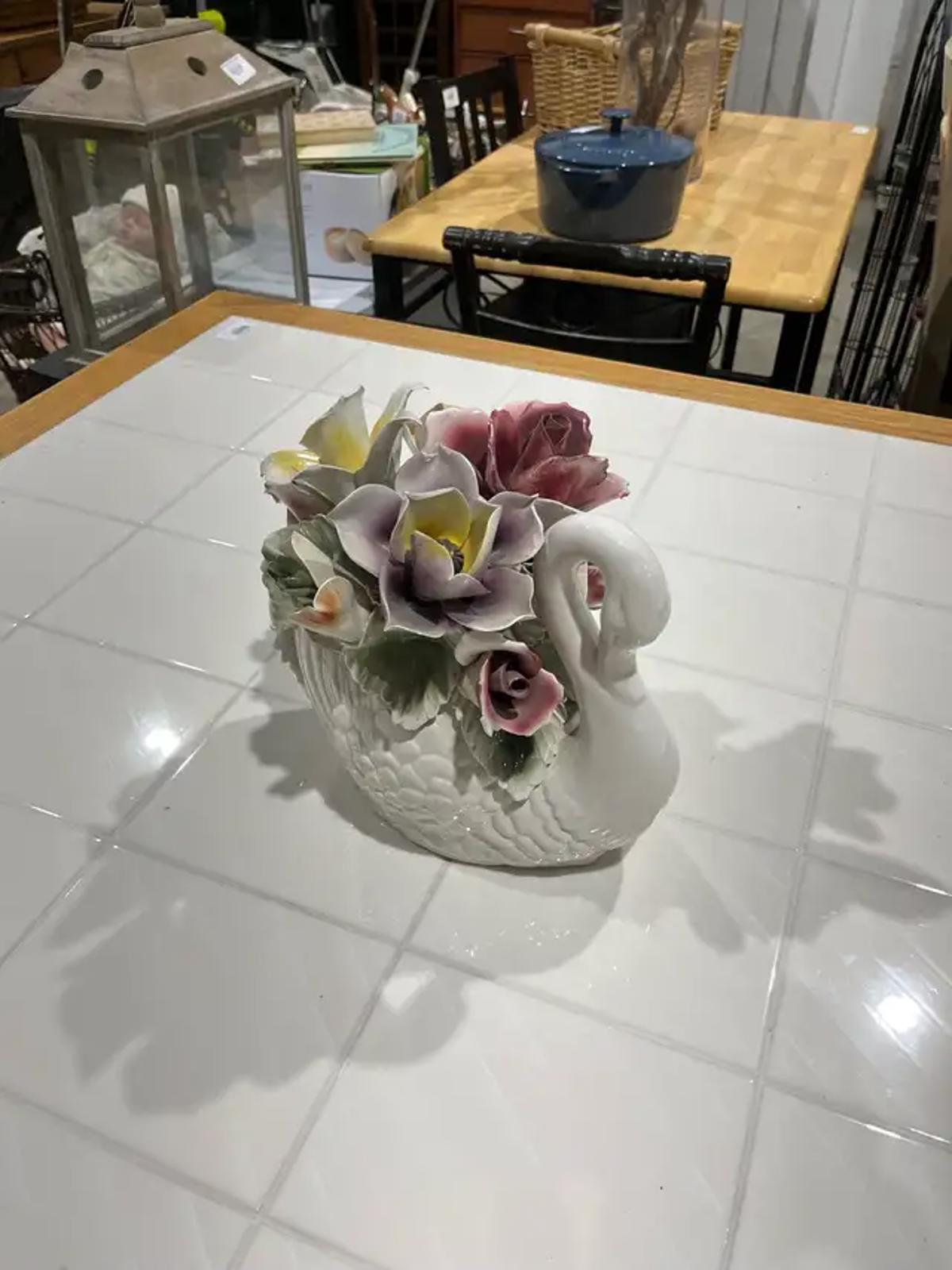 Vintage Capodimonte Swan Planter