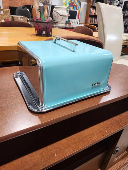 Vintage Mate Cake Carrier