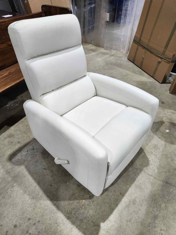 Kidiway Reevo Glider Nursing Chair - White Leather