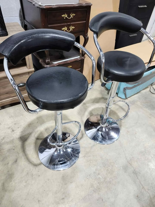 Black/Chrome Adjustable BarStools