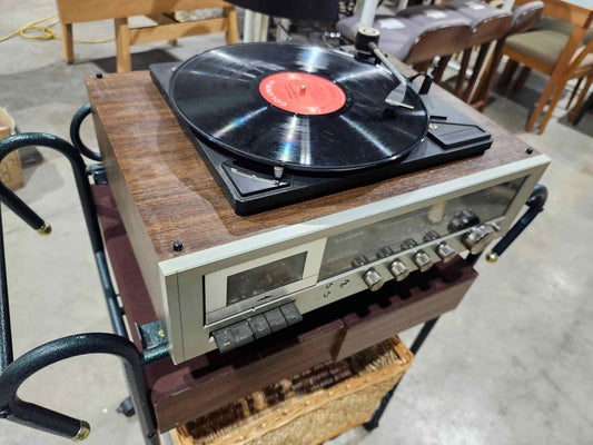 Lloyds Vintage AM/FM/Cassette/Record Player