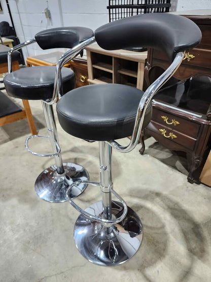 Black/Chrome Adjustable BarStools