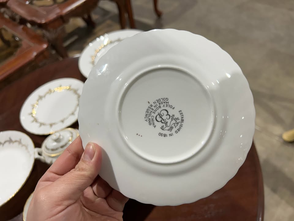 Foley Golden Regency Bone China Dinnerware Set