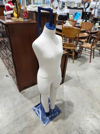 2 Part Female Pinnable Adjustable Mannequin