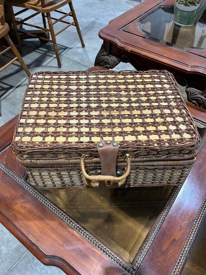 Vintage Wicker Picnic Basket