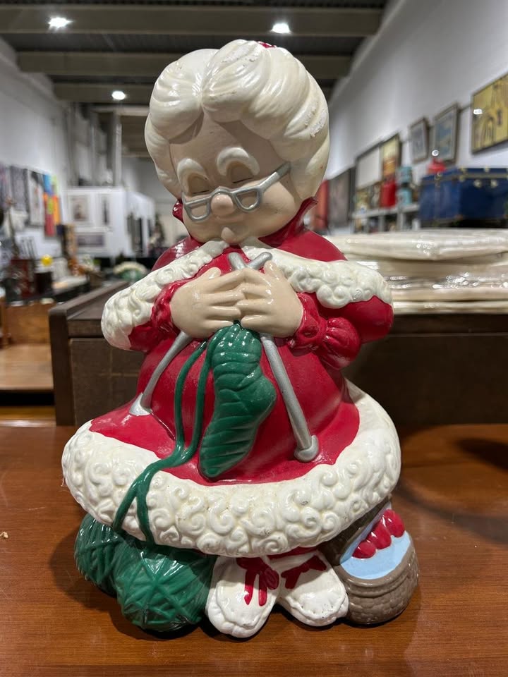 Vintage Christmas Mrs. Claus