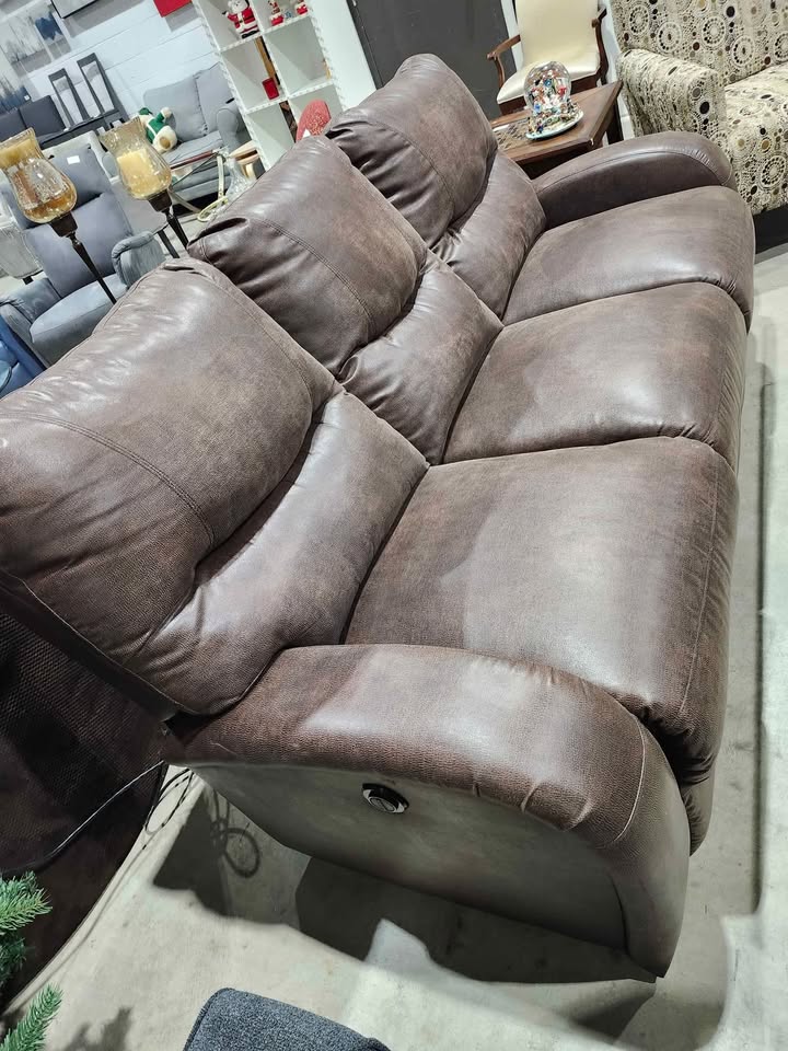 Soulful House Leather Power Recliner
