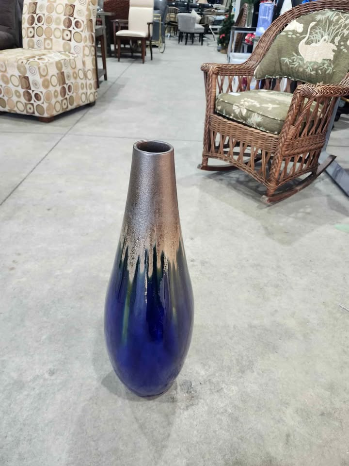 2ft Floor Vase