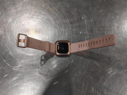 Good Condition FitBit FB507 Versa 2 Rose Gold Smartwatch Untested