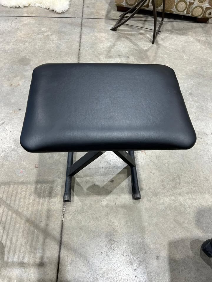 Adjustable Leg stool