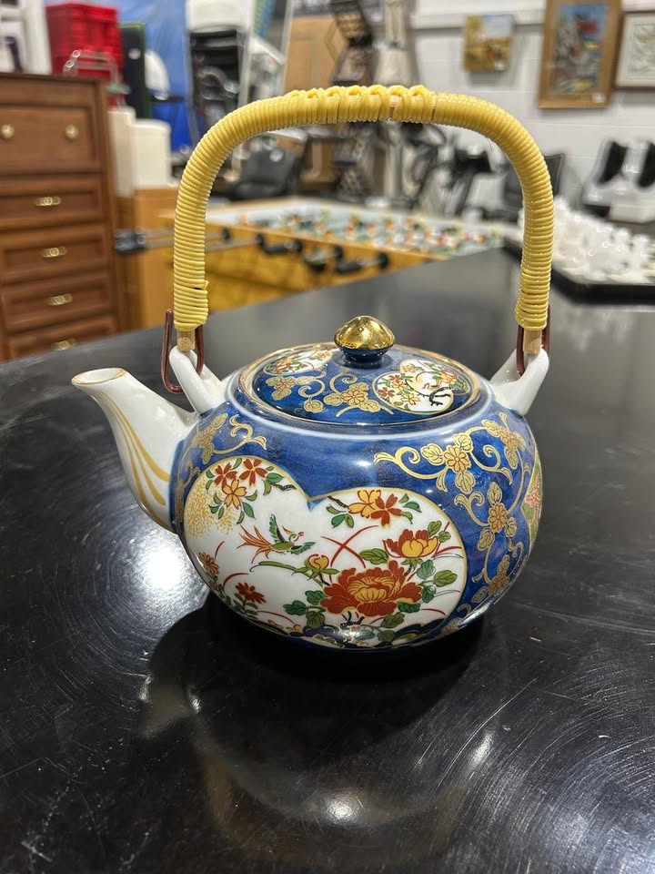 VINTAGE Traditional Japonese Tea Set