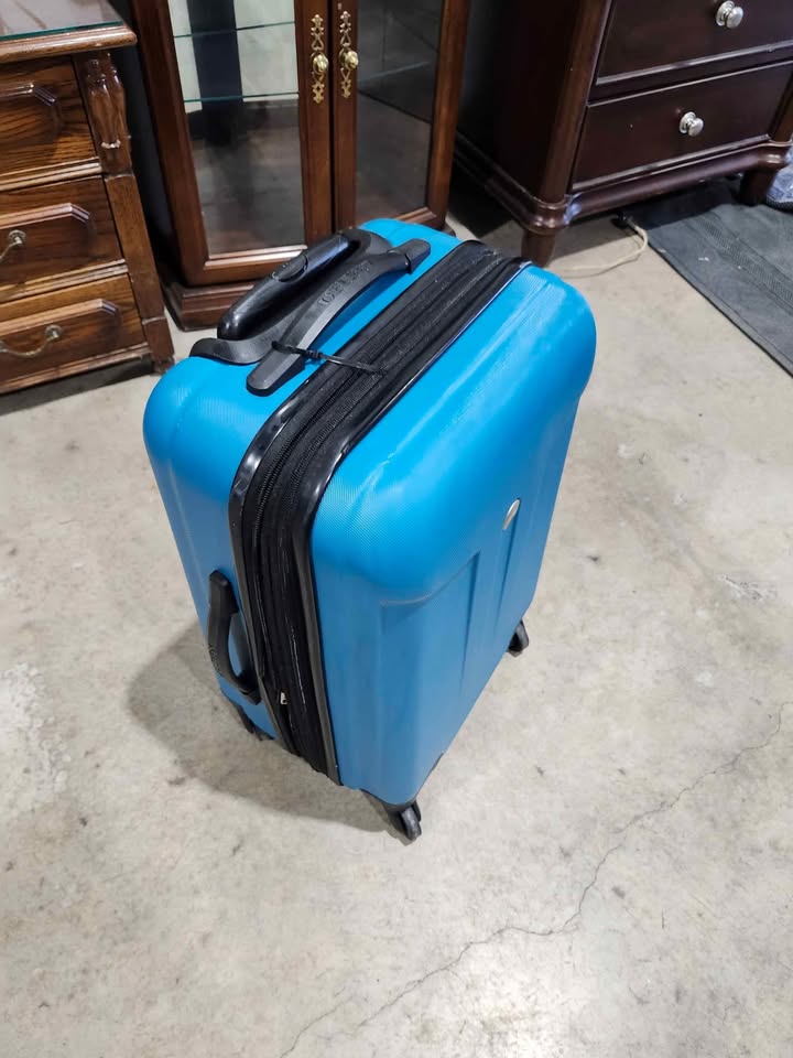 Delsey Hand Luggage