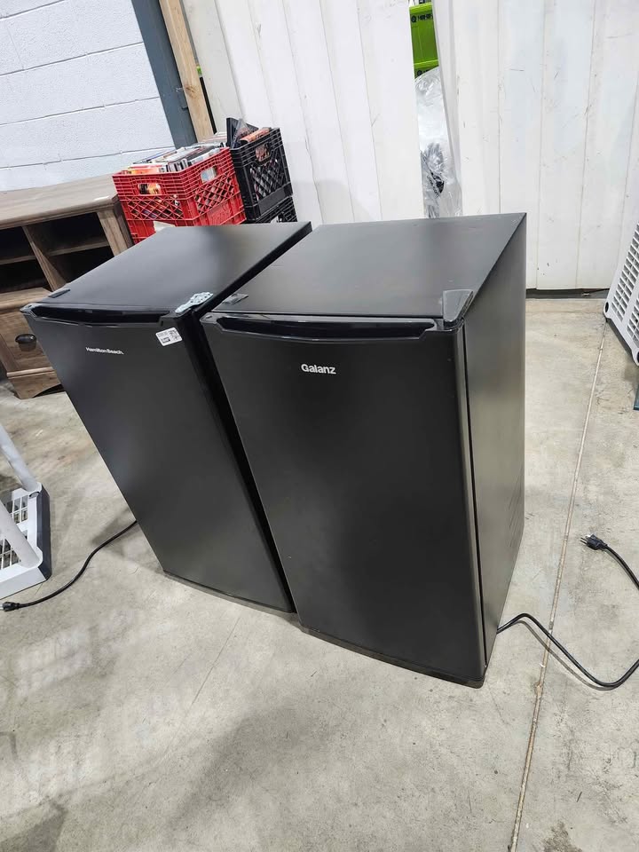 Hamilton Beach/Galanz 3.3 cu.ft Compact Refrigerators - 8 Available!