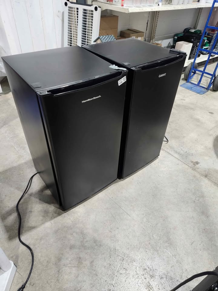 Hamilton Beach/Galanz 3.3 cu.ft Compact Refrigerators - 8 Available!