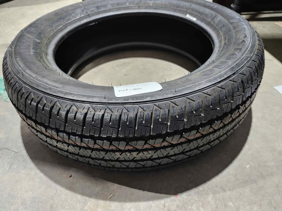 New Firestone FR710 P225/60R18 99T Mud/Snow Tire – Tire Only