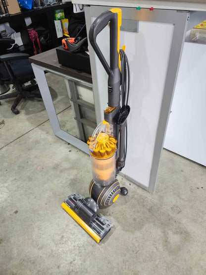 Dyson Ball Multifloor 2 Upright Vacuum