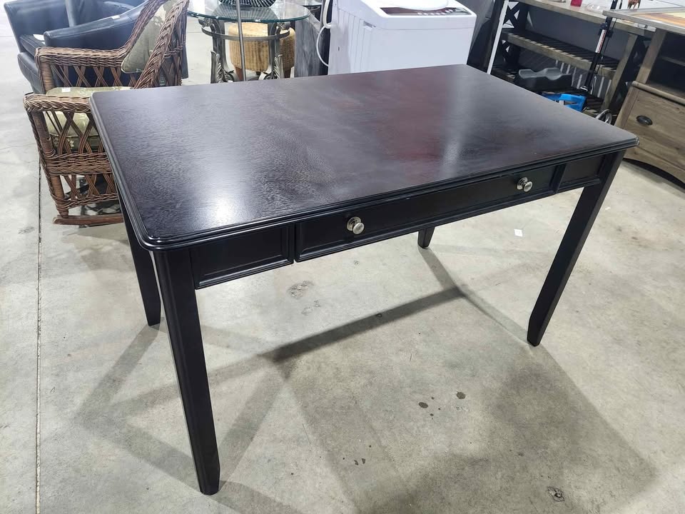 Ashley Furniture Gavelston - Black Home Office Large Desk