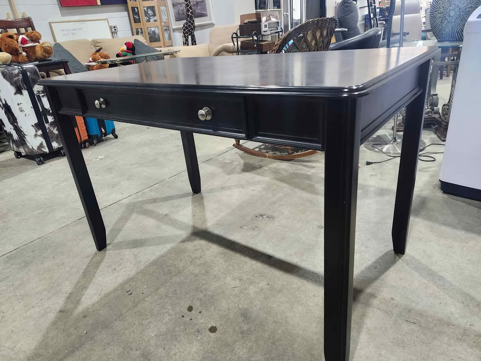 Ashley Furniture Gavelston - Black Home Office Large Desk