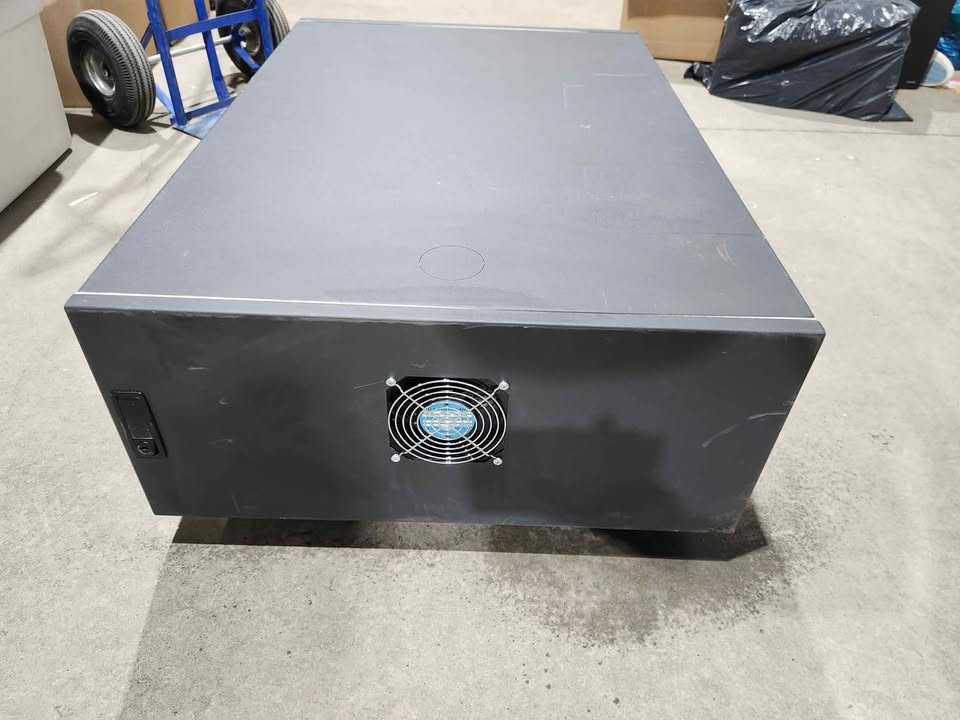 Gizmac XRackPro2 4U, Noise Reduction Server Rack Cabinet Enclosure