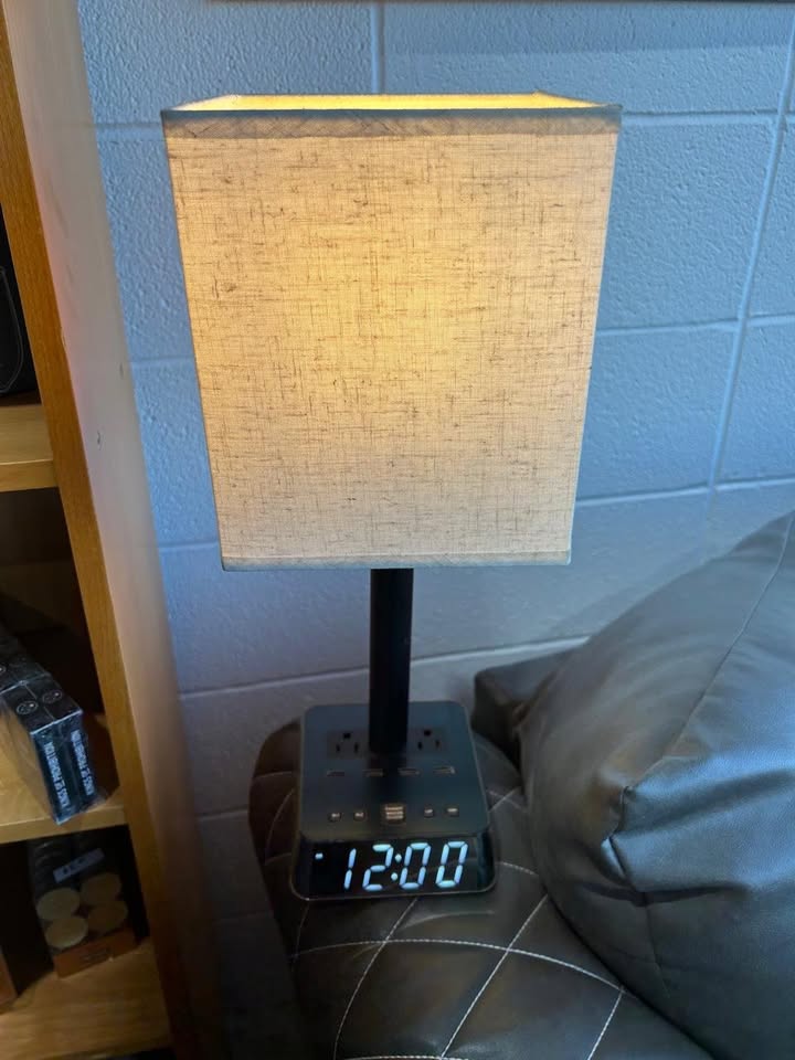 Smart Table Lamp - 4 USB ports and Power Outlets