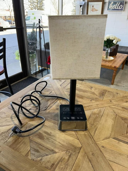 Smart Table Lamp - 4 USB ports and Power Outlets