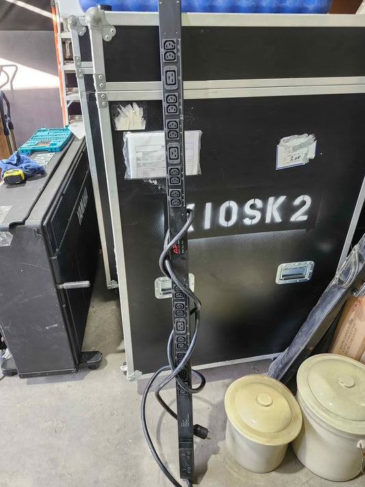 APC AP7541 U30A200/208V Rack PDU 24 Outlet Basic Zero Surge Supressor
